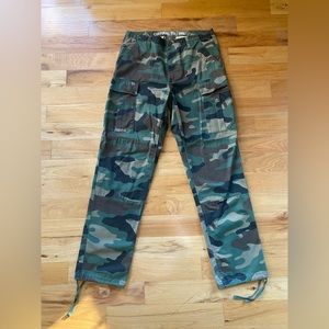 Mens 32 Camo Cargo Pants
